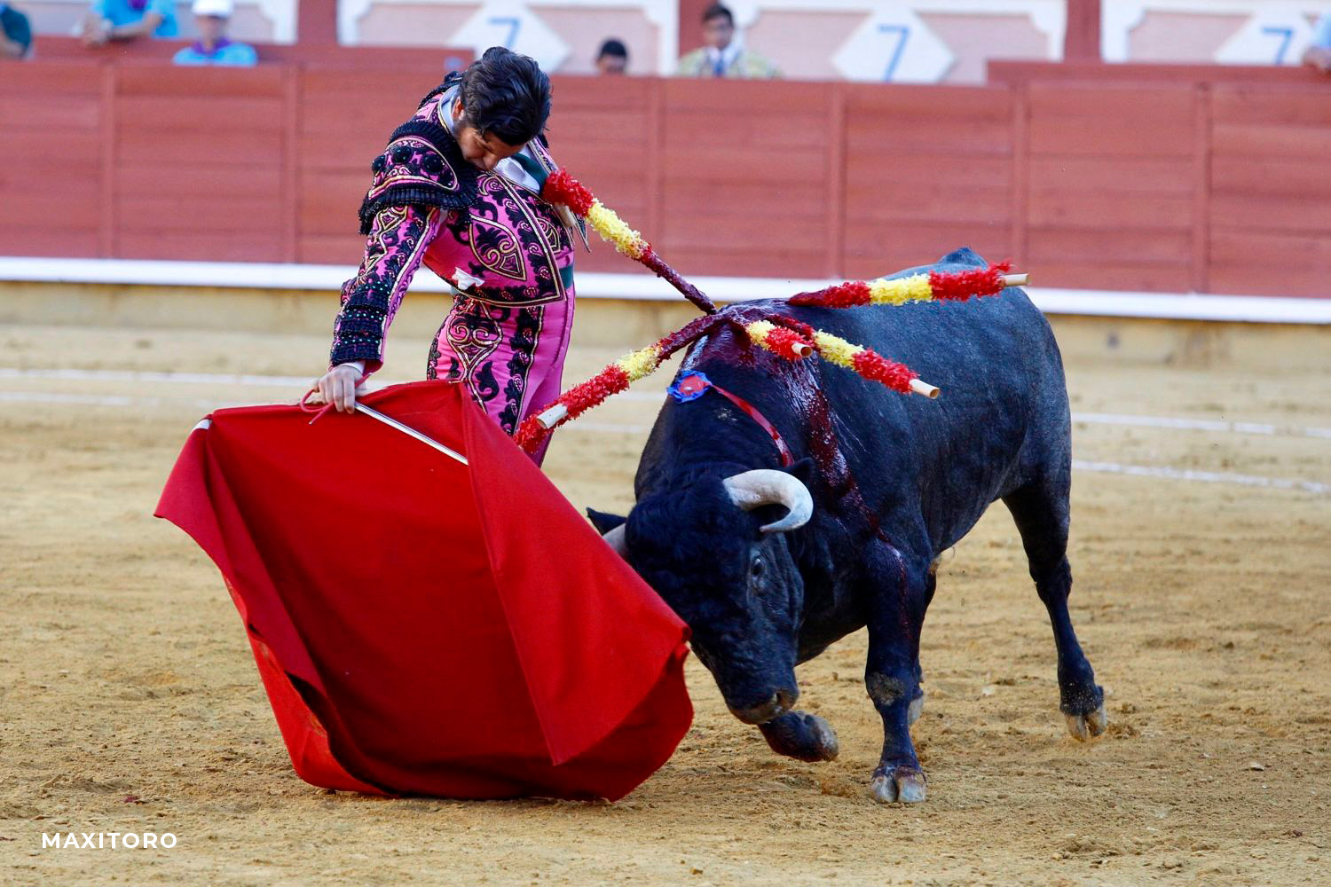 Morante dispara la expectación en Cuenca con un doblete histórico